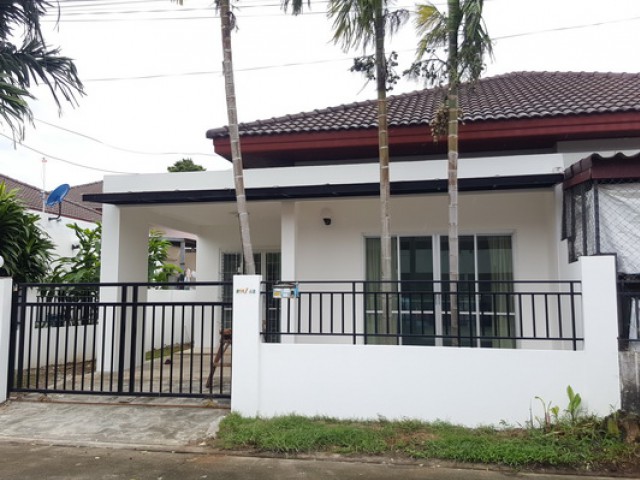 ขายบ้านแฝด ใหม่พร้อมอยู่  หมู่บ้านตะวันเพลส