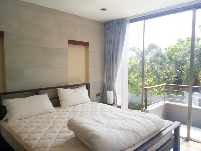 6A120486 ให้เช่าบ้านเดี่ยวสามชั้น 3 ห้องนอน 3 ห้องน้ำ พื้นที่ 216 ตรม.