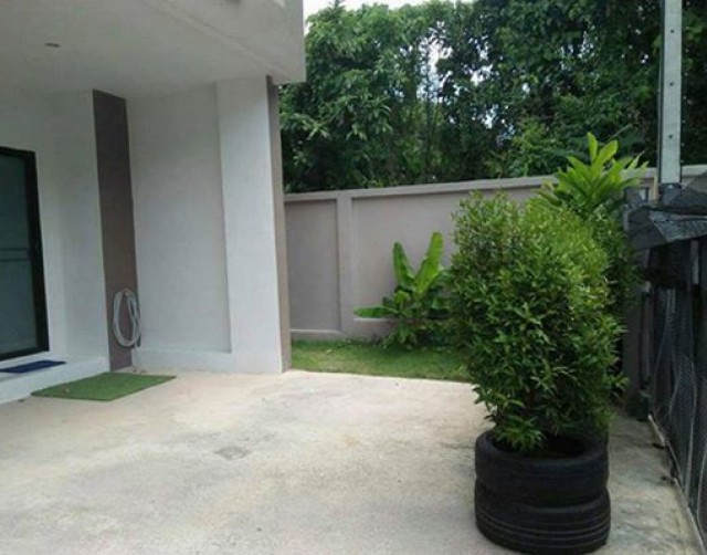 TL-0015 -บ้านเดี่ยว 2ชั้นให้เช่า มี 3 ห้องนอน 2 ห้องน้ำ 1 ห้องครัว 2 ที่จอดรถ