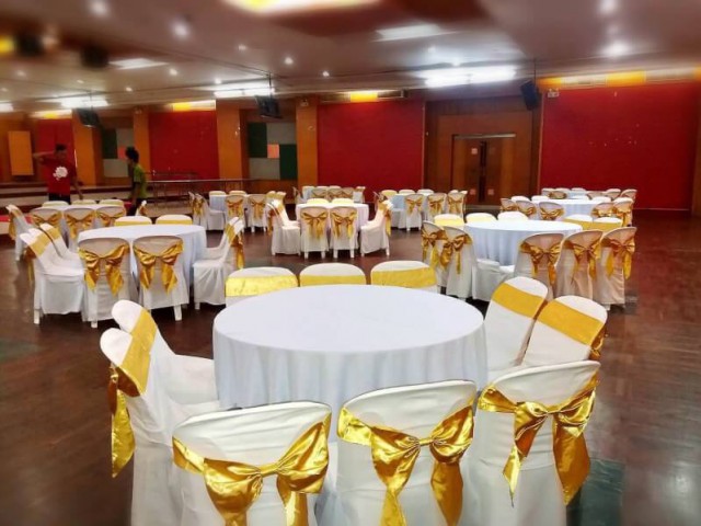 ให้เช่าเต็นท์ติดแอร์ พัดลมลมไอน้ำ โต๊ะเก้าอี้ อุปกรณ์จัดงานทุกชนิดโทร 0628123629