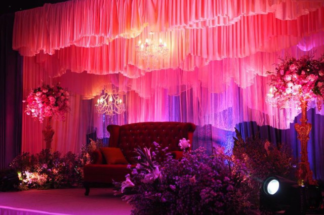 ให้เช่าแอร์ พัดลมไอน้ำ พัดลมไอเย็น เต็นท์ โต๊ะเหลี่ยม เก้าอี้ โทร 0628123629