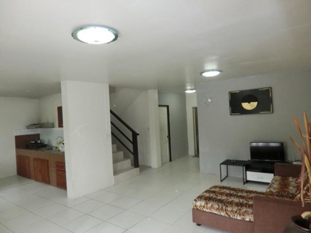 RW-0003 -บ้านแฝด 2ชั้นให้เช่า มี 4 ห้องนอน 2 ห้องน้ำ 1 ห้องครัว 1 ที่จอดรถ