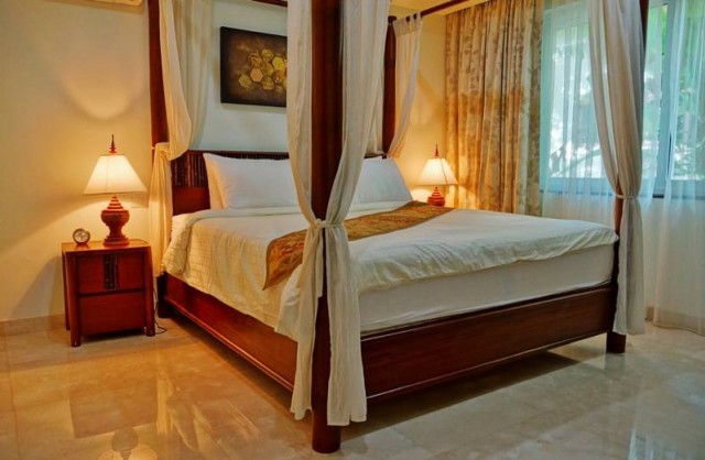 6A70085 ให้เช่าคอนโดมิเนียม 2 ห้องนอน 2 ห้องน้ำ พื้นที่ 120 ตรม. ใกล้หาดกะตะ