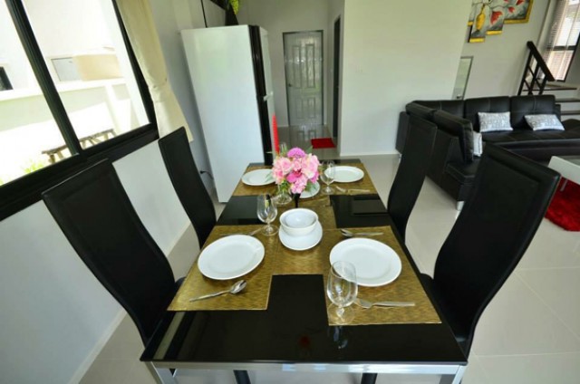 KT-0042 -บ้านเดี่ยว 2ชั้นให้เช่า มี 3 ห้องนอน 2 ห้องน้ำ 1 ห้องครัว