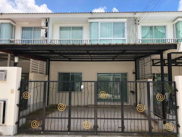 MT-0054 -ทาวน์เฮ้าส์ 2ชั้นให้เช่า มี 3 ห้องนอน 2 ห้องน้ำ 1 ห้องครัว 1 ที่จอดรถ