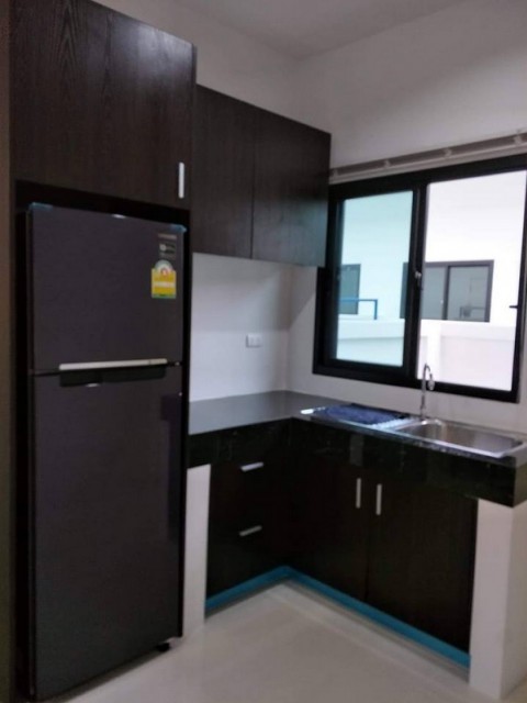 6A120493 ให้เช่าบ้านแฝดชั้นเดียว มี -3 ห้องนอน 2 ห้องน้ำ พื้นที่ 35 ตรม.