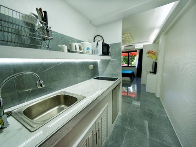 RW-0004 -คอนโดเช่า Rawai Condotel ห้องสตูดิโอบิ้วอินมี 1 ห้องนอน 1 ห้องน้ำ