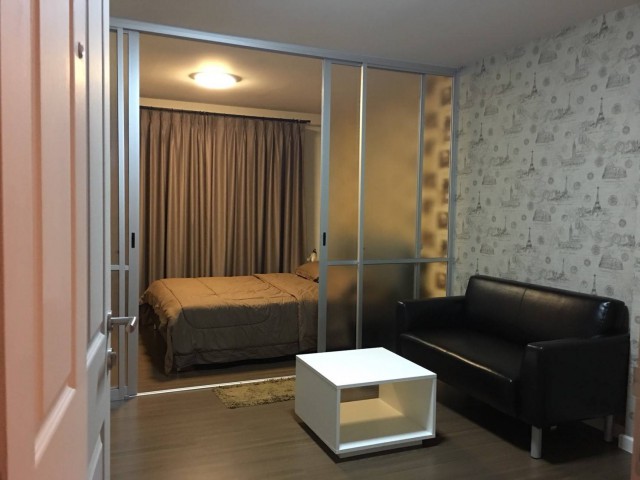 6A111634 คอนโดวิวสระ พื้นที่ 29.5 ตรม. เฟอร์นิเจอร์ครบ เดือนละ 9,500 บ.