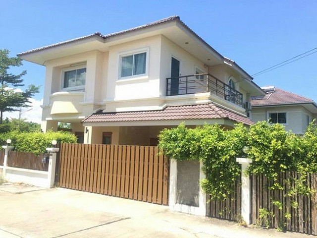 6A120447 ให้เช่าบ้านเดี่ยวสองชั้น 4 ห้องนอน 3 ห้องน้ำ พื้นที่ 100 ตรว.