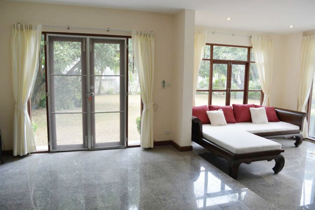 6C90267 ขายบ้านเดี่ยวสองชั้น 3 ห้องนอน 2 ห้องน้ำ ราคา 13 ล้านบาท