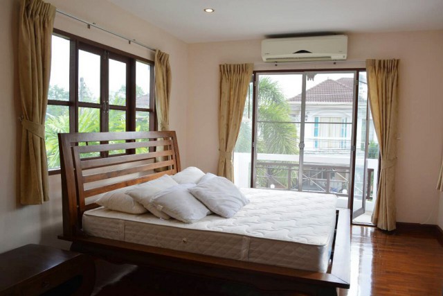 6C90267 ขายบ้านเดี่ยวสองชั้น 3 ห้องนอน 2 ห้องน้ำ ราคา 13 ล้านบาท