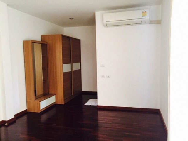 6C110335 ขายบ้านแฝดสไตล์บ้านเดี่ยว 2 ชั้น 3 ห้องนอน 3 ห้องน้ำ 3.9 ล้านบาท.