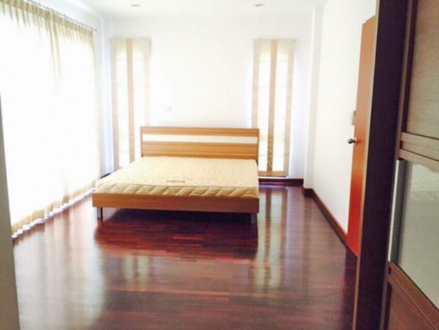 6C110335 ขายบ้านแฝดสไตล์บ้านเดี่ยว 2 ชั้น 3 ห้องนอน 3 ห้องน้ำ 3.9 ล้านบาท.