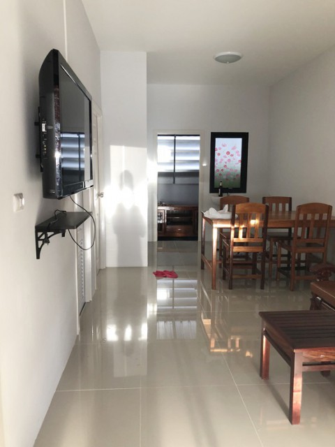 6C20010 ขายทาวน์เฮ้าส์ 2 ห้องนอน 2 ห้องน้ำ พื้นที่ 62 ตรม.