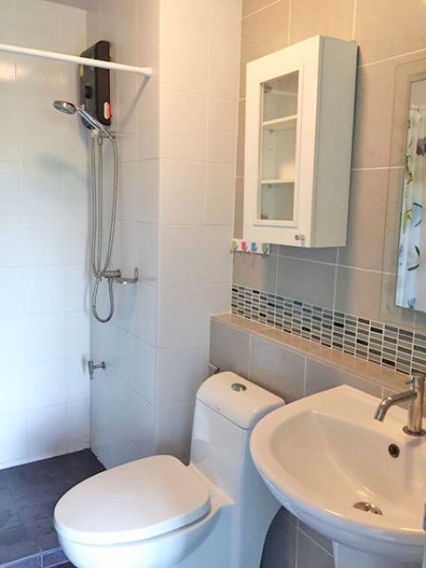 6A111650 ให้เช่าคอนโดย่านเศรษฐกิจ วิวสวน เฟอร์นิเจอร์ครบ เดือนละ 7,500 บ.