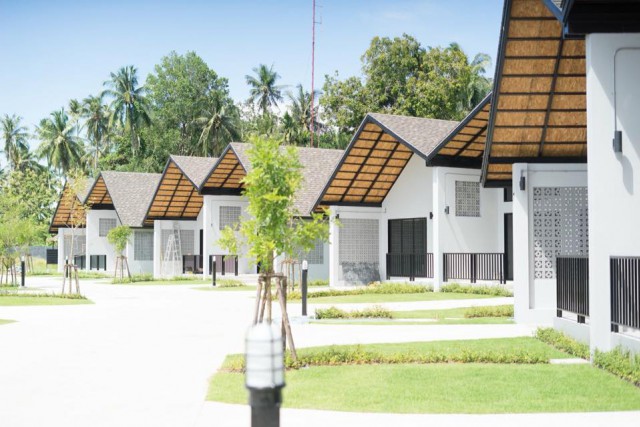 6A120505 ให้เช่าบ้านแฝดชั้นเดียวด้วยการตกแต่งสไตล์ลอฟท์ บรรยากาศดีเป็นธรรมชาติ