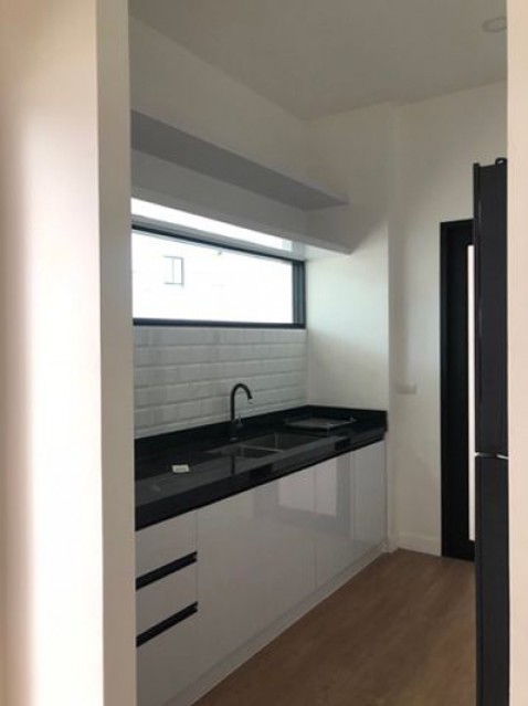 MT-0068 - บ้านแฝด 2ชั้นให้เช่าบ้านใหม่เอี่ยม มี 3 ห้องนอน 3 ห้องน้ำ 1 ห้องครัว