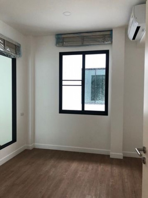 MT-0068 - บ้านแฝด 2ชั้นให้เช่าบ้านใหม่เอี่ยม มี 3 ห้องนอน 3 ห้องน้ำ 1 ห้องครัว