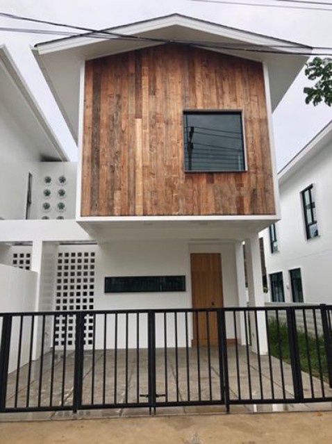 MT-0068 - บ้านแฝด 2ชั้นให้เช่าบ้านใหม่เอี่ยม มี 3 ห้องนอน 3 ห้องน้ำ 1 ห้องครัว