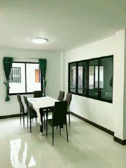 6A101232 ให้เช่าบ้านเดี่ยวสองชั้น 3 ห้องนอน 3 ห้องน้ำ พื้นที่ 35 ตรว.