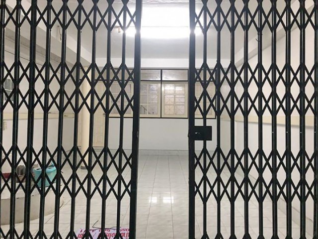 6A90930 ให้เช่าทาวน์เฮ้าส์ 2 ชั้น 2 ห้องนอน 2 ห้องน้ำ เดือนละ 10,000 บ.