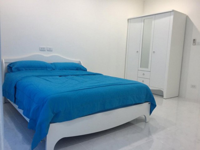 KT-0058 -ทาวน์เฮ้าส์ 2ชั้นให้เช่า มี 2 ห้องนอน 2 ห้องน้ำ 1 ห้องครัว