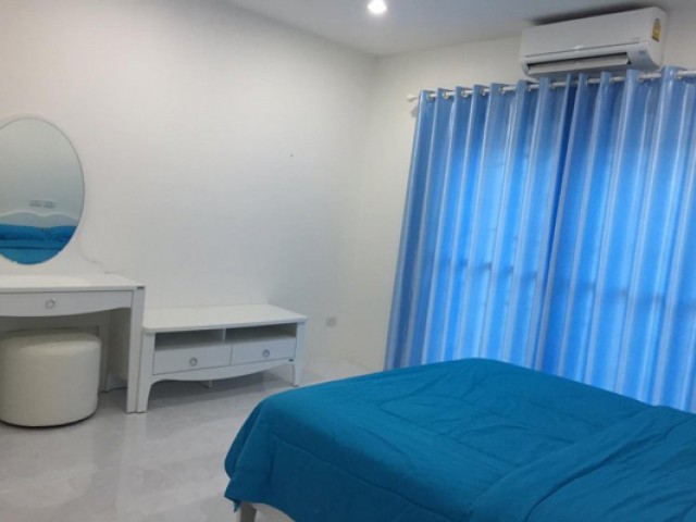 KT-0058 -ทาวน์เฮ้าส์ 2ชั้นให้เช่า มี 2 ห้องนอน 2 ห้องน้ำ 1 ห้องครัว