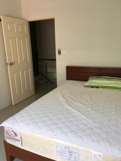 KT-0063 -ทาวน์เฮ้าส์ 2ชั้นให้เช่า มี 3 ห้องนอน 3 ห้องน้ำ 1 ห้องครัว