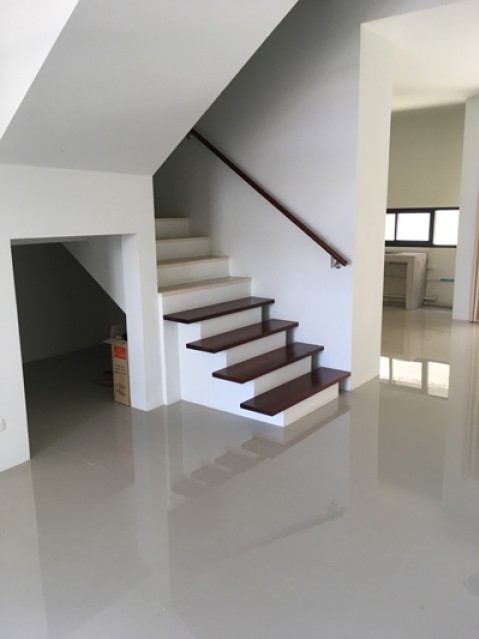 KT-0063 -ทาวน์เฮ้าส์ 2ชั้นให้เช่า มี 3 ห้องนอน 3 ห้องน้ำ 1 ห้องครัว