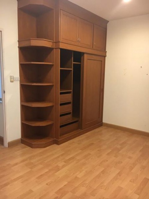 MT-0074 -ทาวน์เฮ้าส์ 2ชั้นให้เช่ามี 2 ห้องนอน 2 ห้องน้ำ 1 ห้องครัว 1 ที่จอดรถ