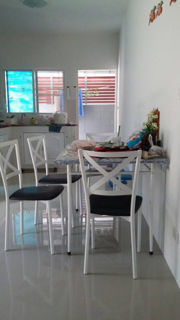 TL-0028 -บ้านแฝดชั้นเดียวใกล้สนามบินให้เช่า มี 2 ห้องนอน 2 ห้องน้ำ