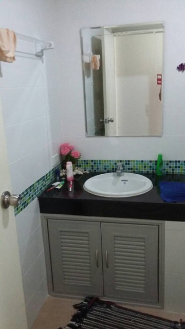 TL-0028 -บ้านแฝดชั้นเดียวใกล้สนามบินให้เช่า มี 2 ห้องนอน 2 ห้องน้ำ