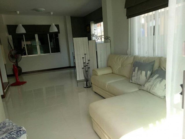 TL-0029 -ทาวน์เฮ้าส์บ้านมุม 2ชั้นให้เช่า มี 3 ห้องนอน 2 ห้องน้ำ 1 ห้องครัว