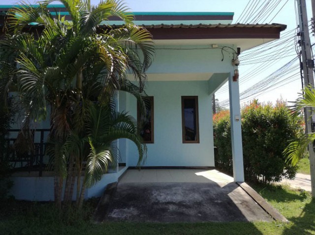 6A80455 ให้เช่าบ้านแฝดชั้นเดียว 1 ห้องนอน 1 ห้องน้ำ เนื้อที่ 50 ตรม.