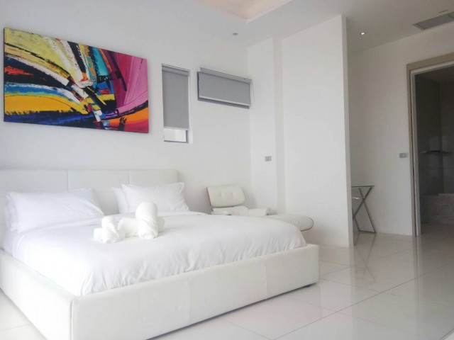 6A70099 ให้เช่าคอนโดสุดพรีเมี่ยม วิวทะเลพร้อมสระส่วนตัว 3 ห้องนอน 2 ห้องน้ำ.