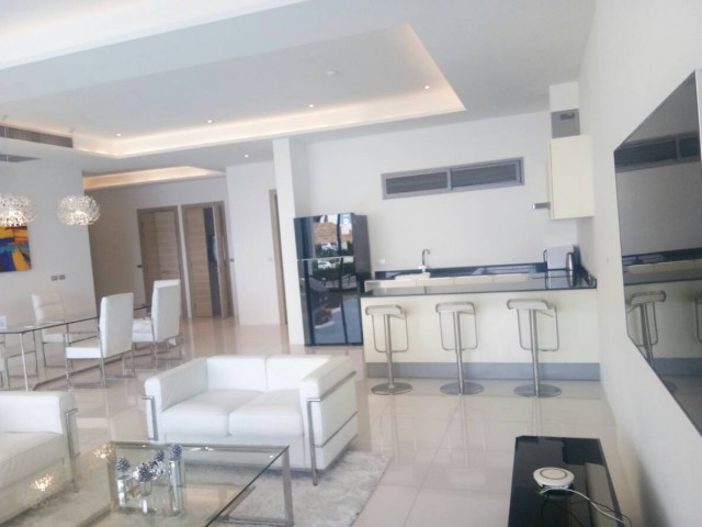 6A70099 ให้เช่าคอนโดสุดพรีเมี่ยม วิวทะเลพร้อมสระส่วนตัว 3 ห้องนอน 2 ห้องน้ำ.