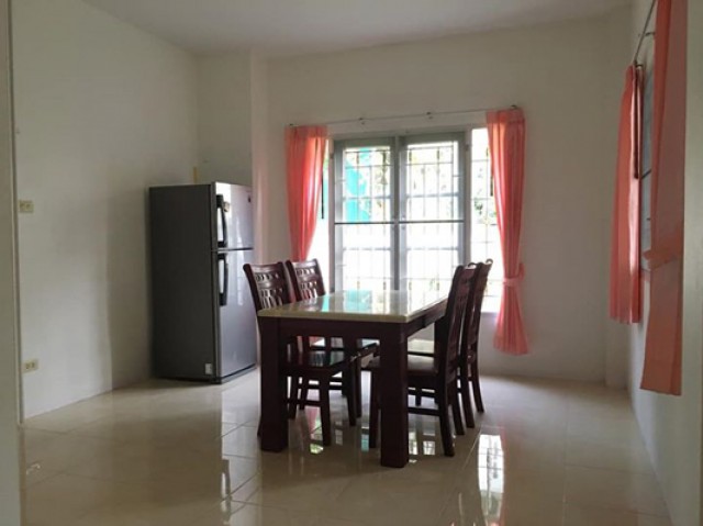 MT-0095 -บ้านแฝด 2 ชั้นให้เช่า มี 3 ห้องนอน 2 ห้องน้ำ 1 ห้องครัว