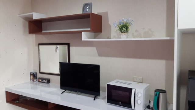 6A111697 ให้เช่าคอนโดใจกลางเมือง เฟอร์นิเจอร์ครบครัน เดือนละ 8,000 บ.