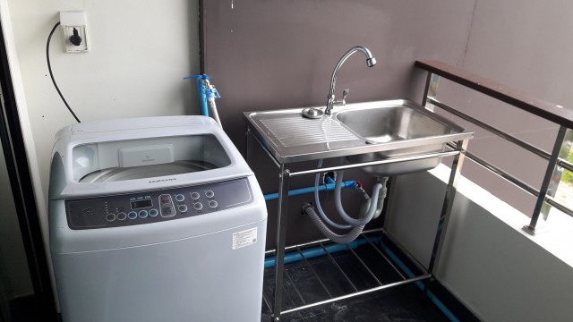 6A111697 ให้เช่าคอนโดใจกลางเมือง เฟอร์นิเจอร์ครบครัน เดือนละ 8,000 บ.