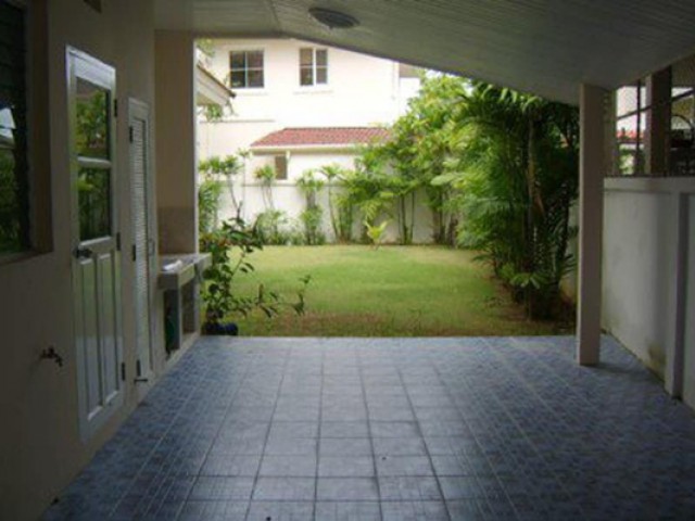 CL-0020 -บ้านเดี่ยว 2ชั้นให้เช่ามี 3 ห้องนอน 3 ห้องน้ำ 1 ห้องครัว 4 ที่จอดรถ