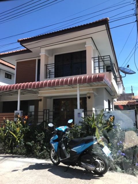 6A101277 ให้เช่าบ้านเดี่ยว 2 ชั้นในโครงการ 3 ห้องนอน เดือนละ 15,000 บ.