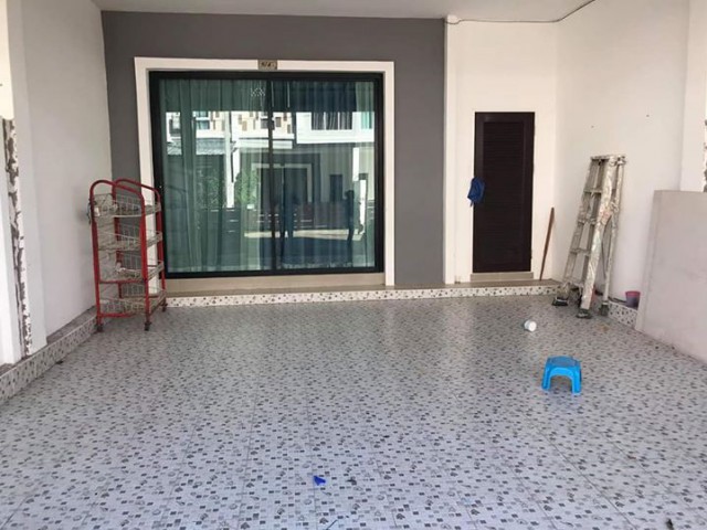 6A120535 ให้เช่าทาวน์เฮ้าส์ 2 ชั้นในโครงการ 3 ห้องนอน 3 ห้องน้ำ.