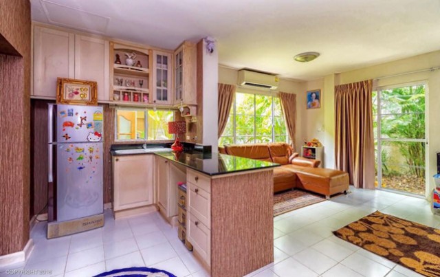 CL-0021 - บ้านเดี่ยว 2ชั้นให้เช่า มี 3 ห้องนอน 2 ห้องน้ำ 1 ห้องครัว 1 ที่จอดรถ