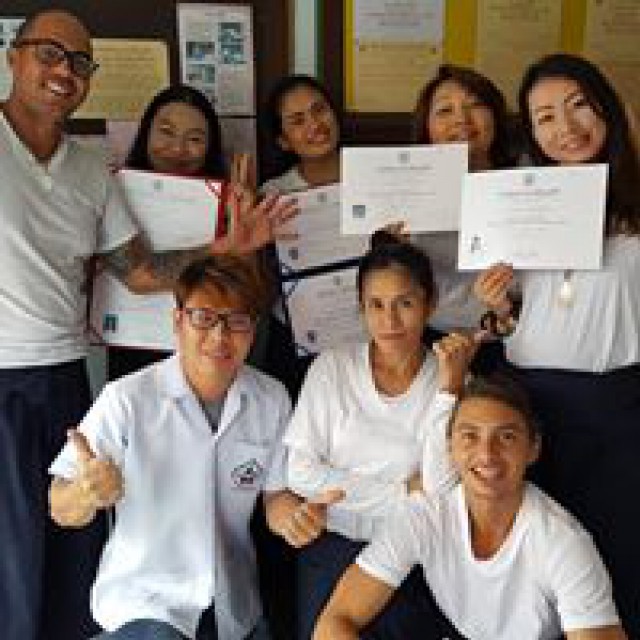 สอนนวดไทย 150 ชั่วโมง เรียนจบแล้วมีงานรองรับทันที