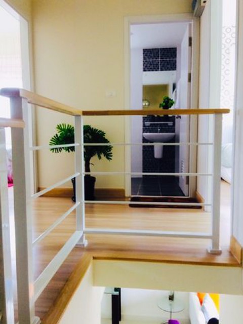 6A120538 ให้เช่าทาวน์เฮ้าส์ 2 ชั้นในโครงการ 3 ห้องนอน พร้อมเฟอร์นิเจอร์ครบครัน.