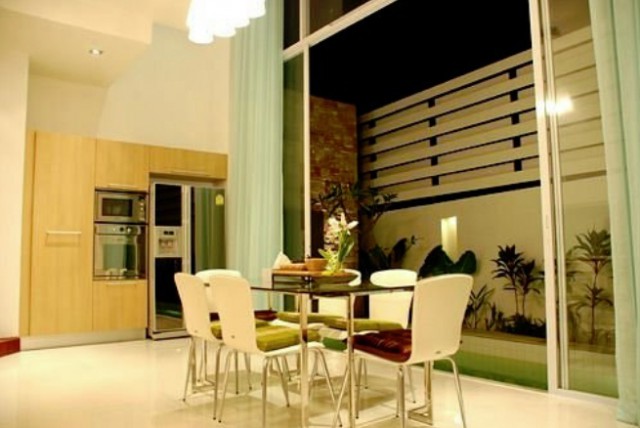 6A111720 ให้เช่า Pool Villa  มี 4 ห้องนอน 5 ห้องน้ำ 1 ห้องครัว 2 ห้องนั่งเล่น