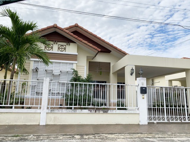 6A111724 ให้เช่าบ้านเดี่ยวสองชั้น 3 ห้องนอน 2 ห้องน้ำ พื้นที่ 53 ตรว.