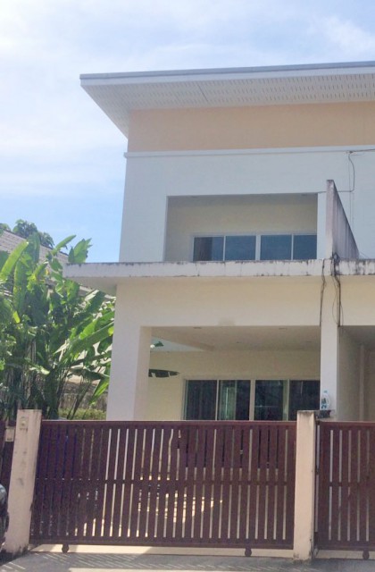 6A90965 ให้เช่าทาวน์เฮ้าส์ 2 ชั้น 2 ห้องนอน 3 ห้องน้ำ เดือนละ 14,500 บ.