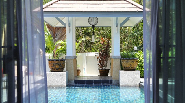 6A50177 ให้เช่าบ้านเดี่ยว 2 ชั้น พื้นที่ 200 ตรว. พร้อมสระว่ายน้ำส่วนตัว.