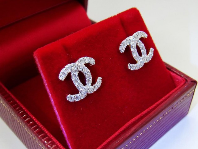 ต่างหูเพชรแท้ ห้างเพชรกาญจน์ ขอนแก่น มีหน้าร้าน